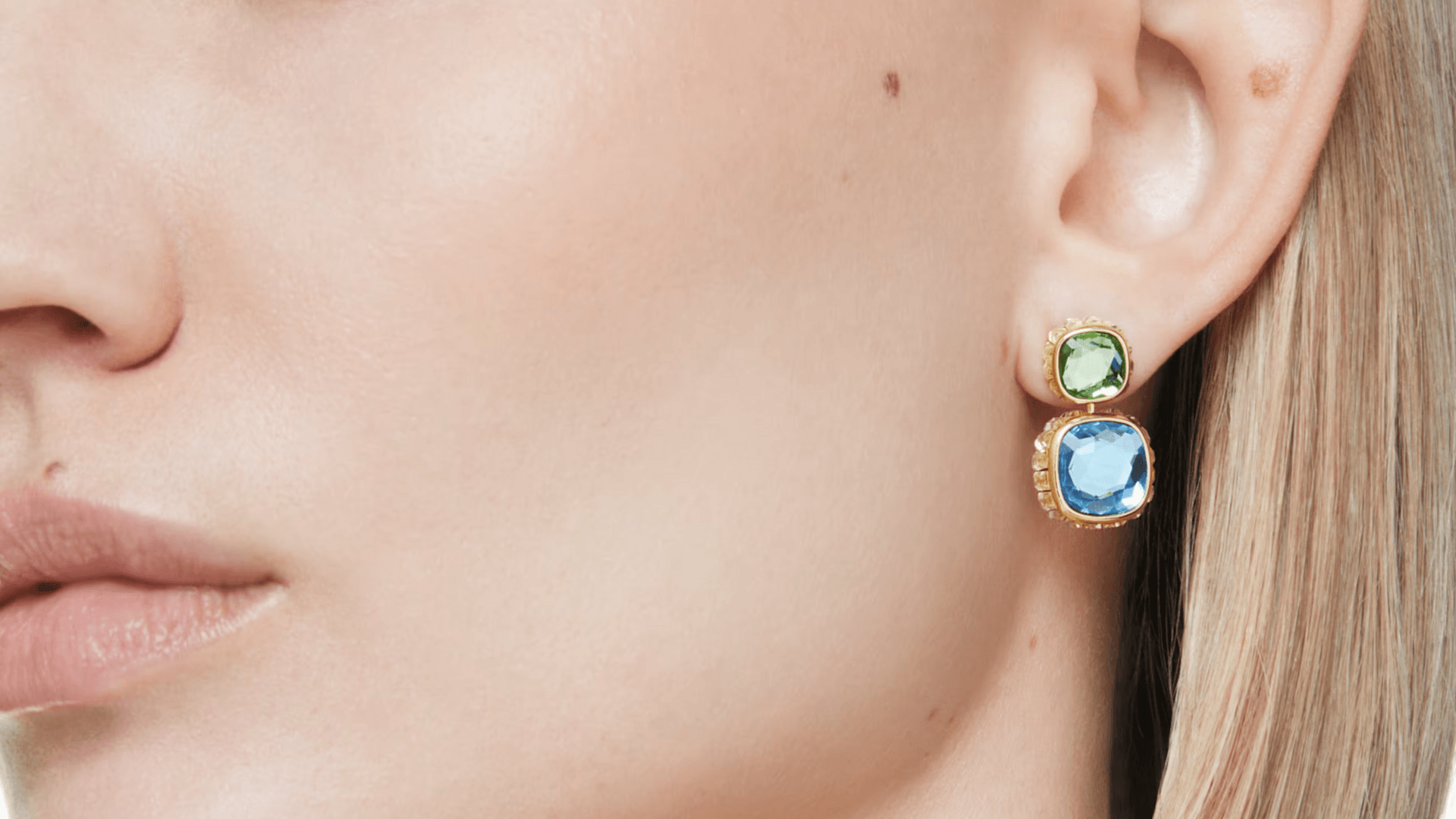 Feine Kristalle, edle Fassungen: Swarovski verbindet Handwerkskunst mit modernem Design.