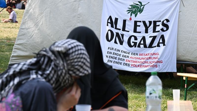 urn:newsml:dpa.com:20090101:250820-911-011515 urn:newsml:dpa.com:20090101:250820-911-011515