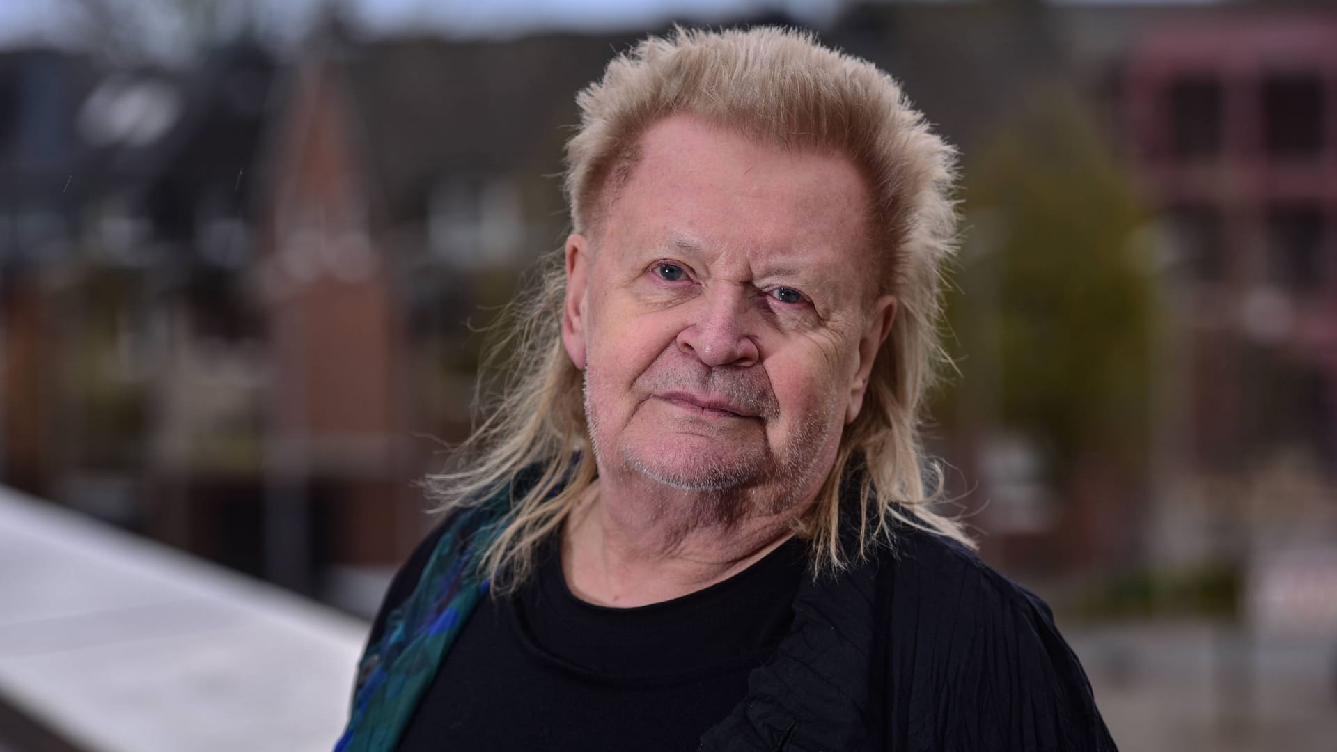 Der bekannte Kölner Künstler HA Schult (Archivfoto): Er wollte den Abbau des "Goldenen Vogels" verhindern. Der bekannte Kölner Künstler HA Schult (Archivfoto): Er wollte den Abbau des "Goldenen Vogels" verhindern.