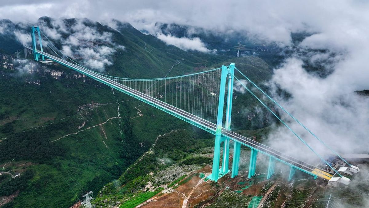 China: Die höchste Brücke der Welt – Huajiang Grand Canyon eröffnet