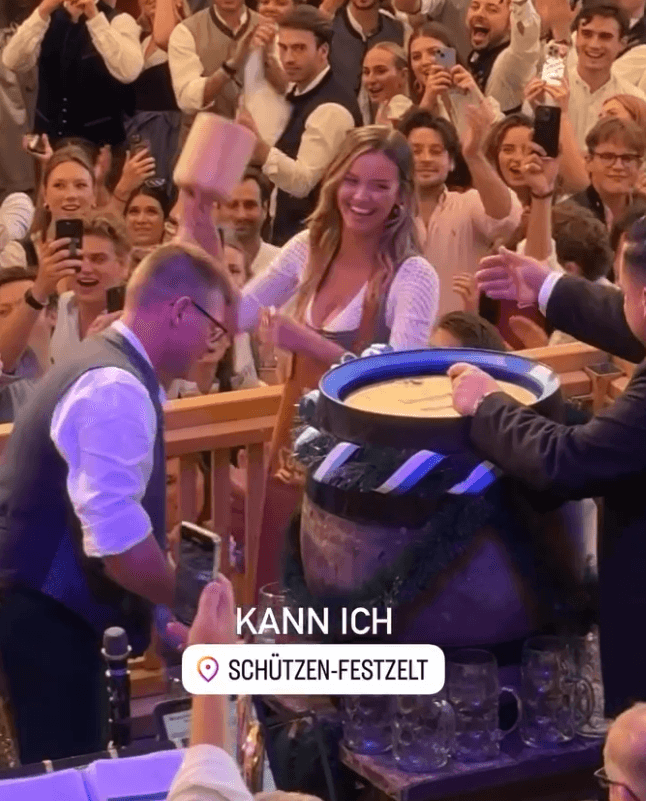 Nicola Cavanis war für den Anstich im Schützenzelt verantwortlich.