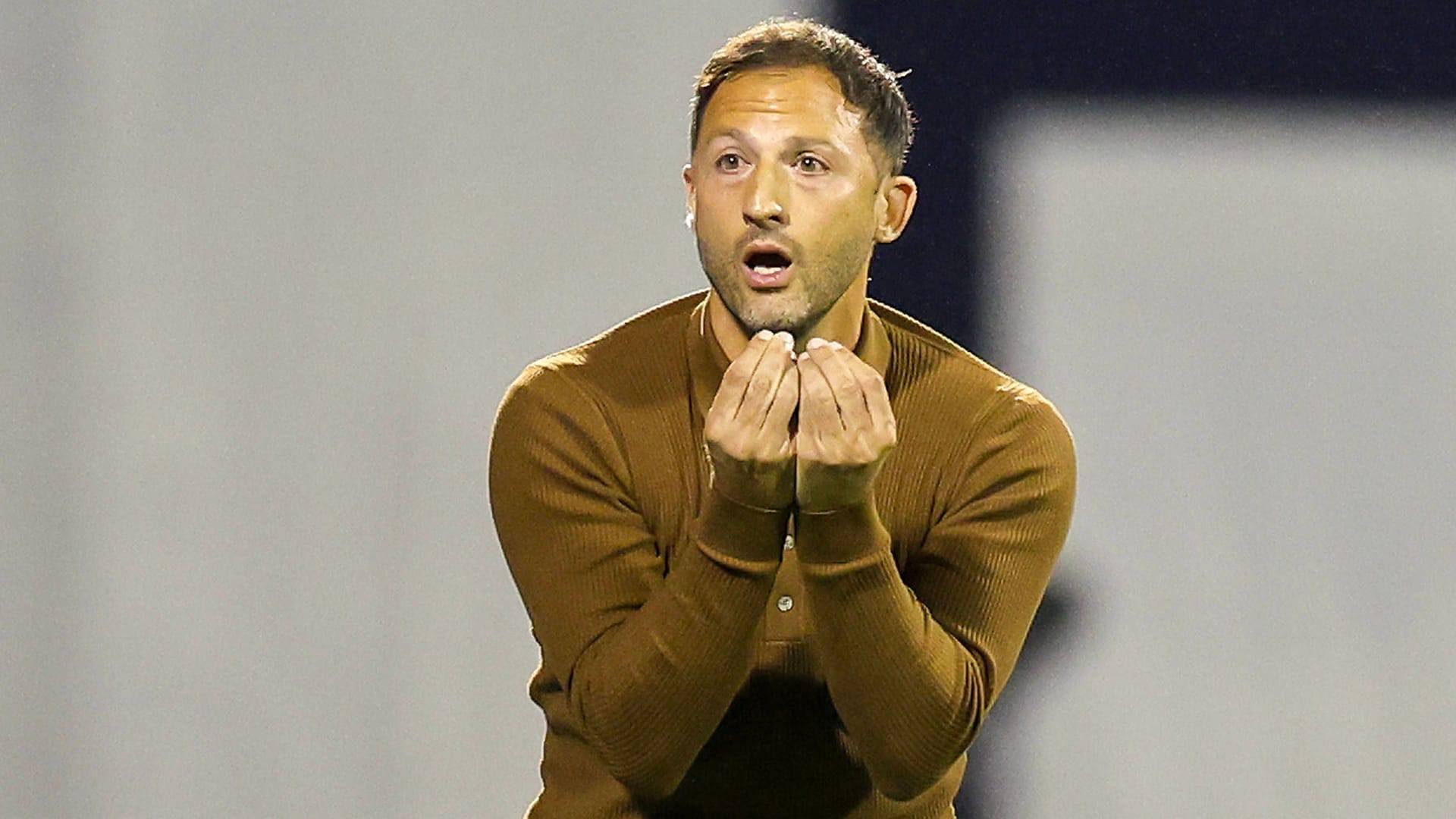 Fassungslos: Domenico Tedesco und Fenerbahçe enttäuschten in Zagreb.