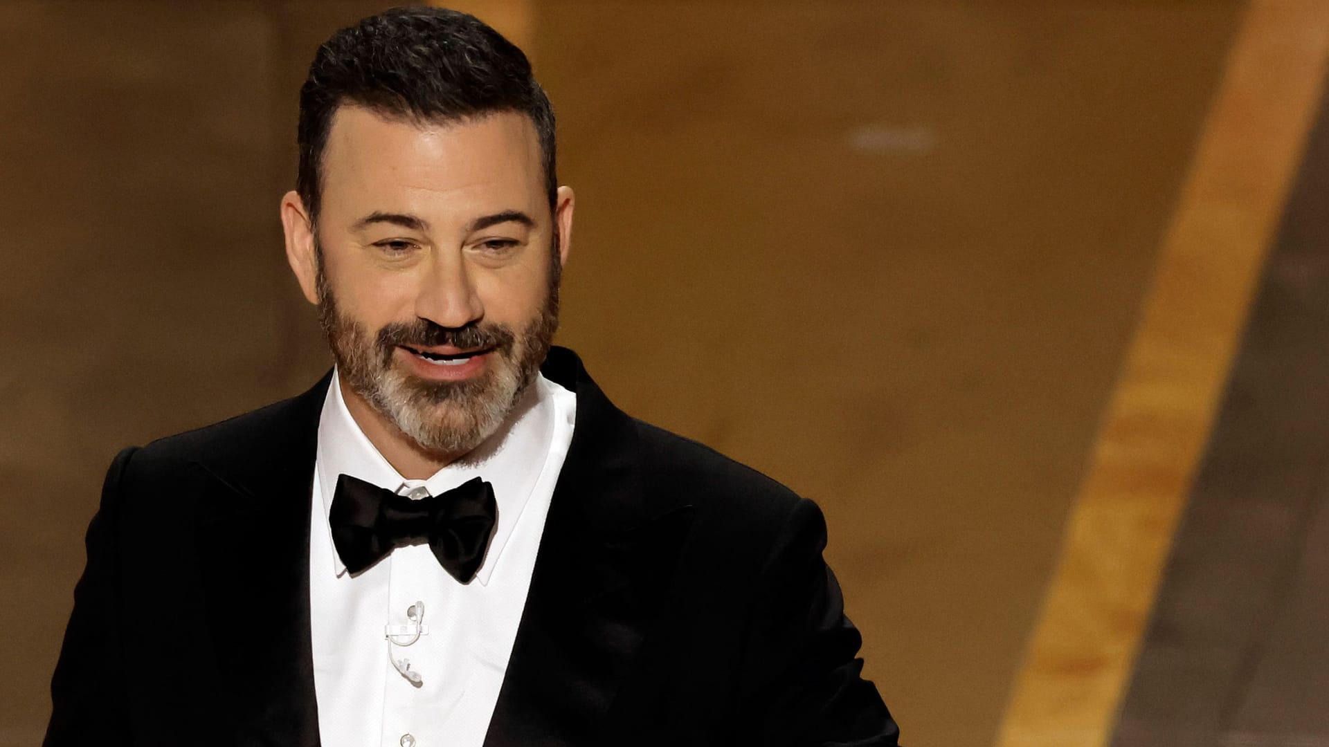 Jimmy Kimmel: Der Late-Night-Moderator hat auch auf Deutschland Bezug genommen. Jimmy Kimmel: Der Late-Night-Moderator hat auch auf Deutschland Bezug genommen.