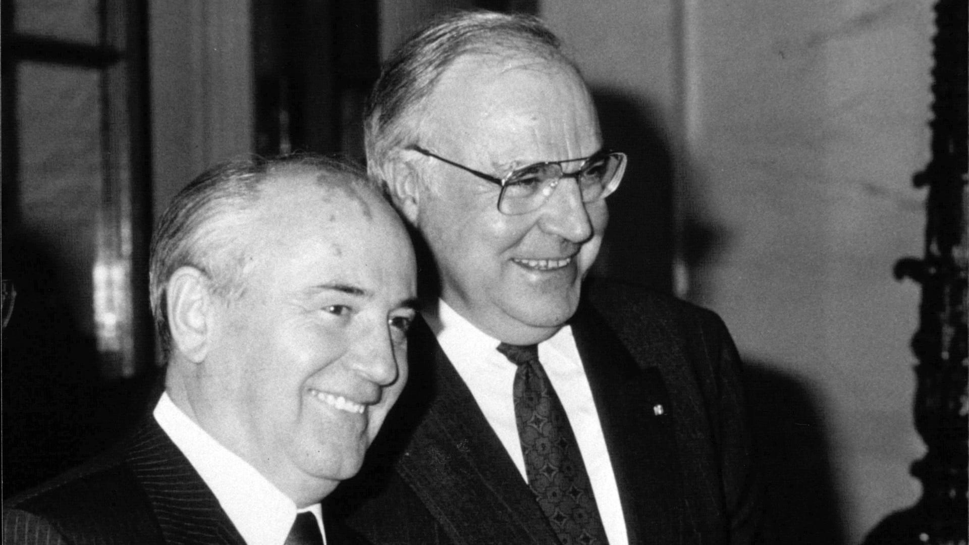 Helmut Kohl und Michail Gorbatschow: Die beiden Politiker verband eine Freundschaft. Helmut Kohl und Michail Gorbatschow: Die beiden Politiker verband eine Freundschaft.
