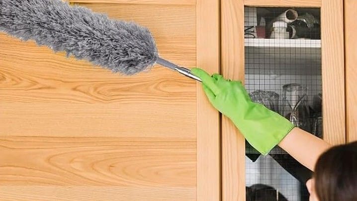 Ein Staubwedel ist besonders lohnenswert für Menschen mit Hausstauballergie. Ein Staubwedel ist besonders lohnenswert für Menschen mit Hausstauballergie.