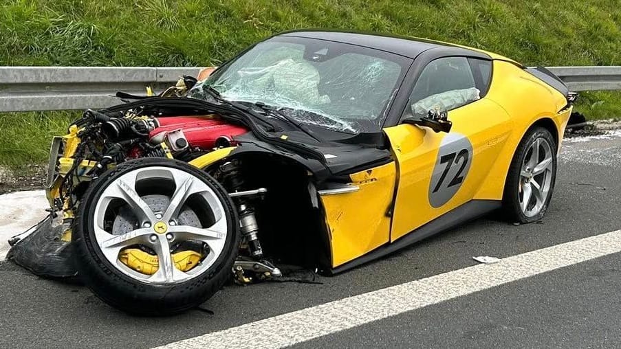 Der 850-PS-Ferrari: Nach dem Unfall ist nicht mehr viel übrig.