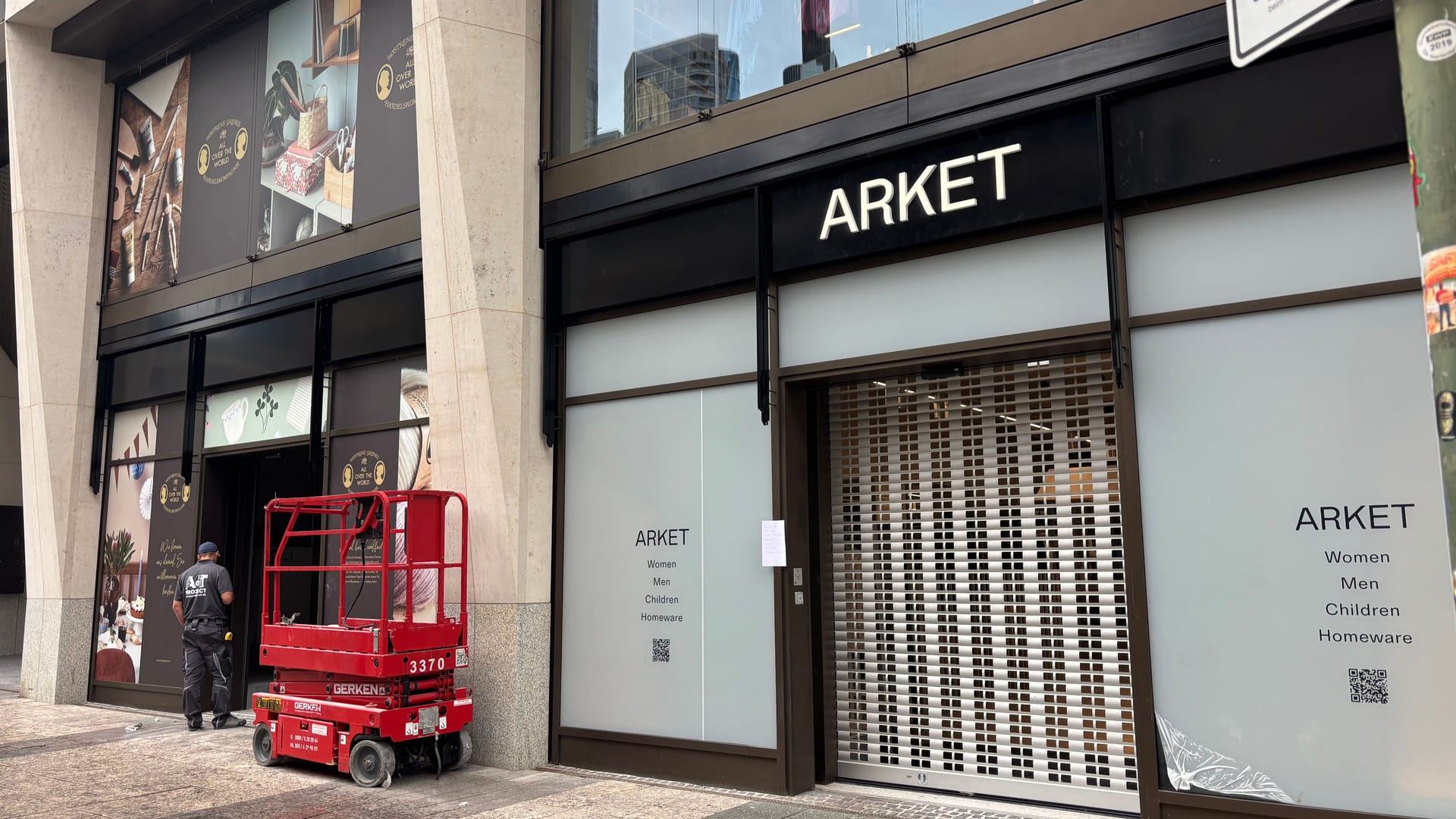 Auf der Biebergasse eröffnen demnächst drei neue Stores nebeneinander.
