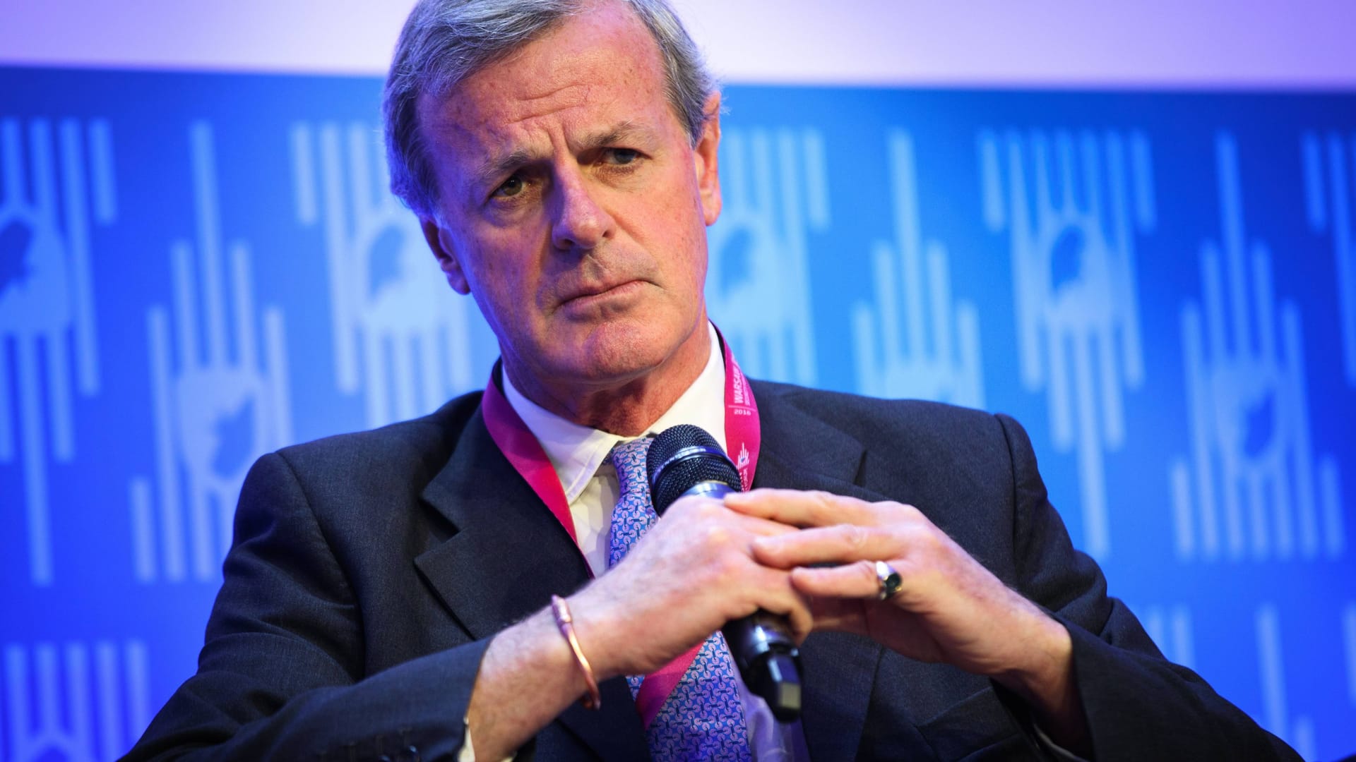 Richard Shirref bei einem Vortrag: Er war einst ein hohrangiger General bei der Nato. (Archivbild)