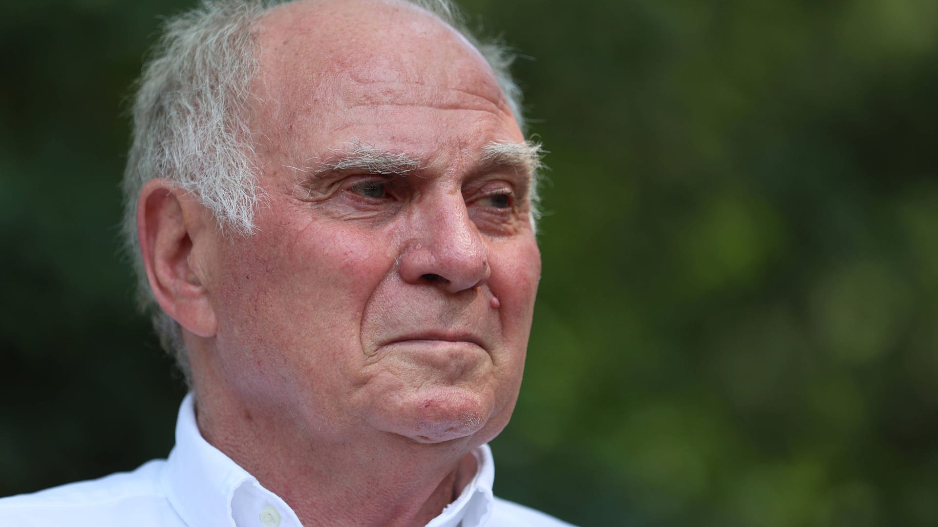 Uli Hoeneß: Er ist Ehrenpräsident des FC Bayern. Uli Hoeneß: Er ist Ehrenpräsident des FC Bayern.