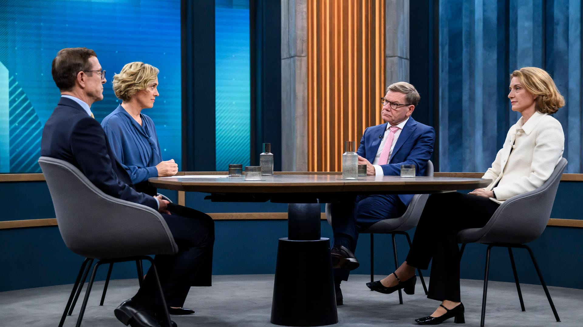 Christoph von Marschall (l.), Johann Wadephul und Daniela Schwarzer ( r.) zu Gast bei Miosga. Christoph von Marschall (l.), Johann Wadephul und Daniela Schwarzer ( r.) zu Gast bei Miosga.