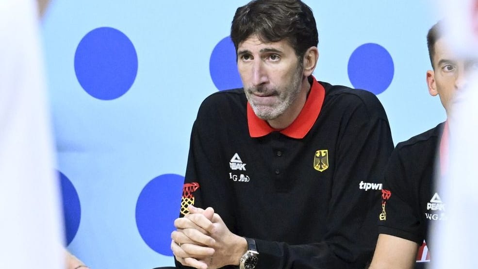 Alex Mumbru Alex Mumbru