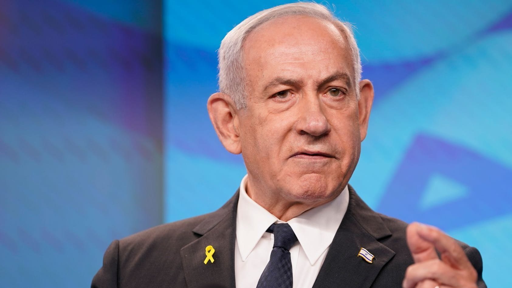 Benjamin Netanjahu raubt palästinensisches Land.