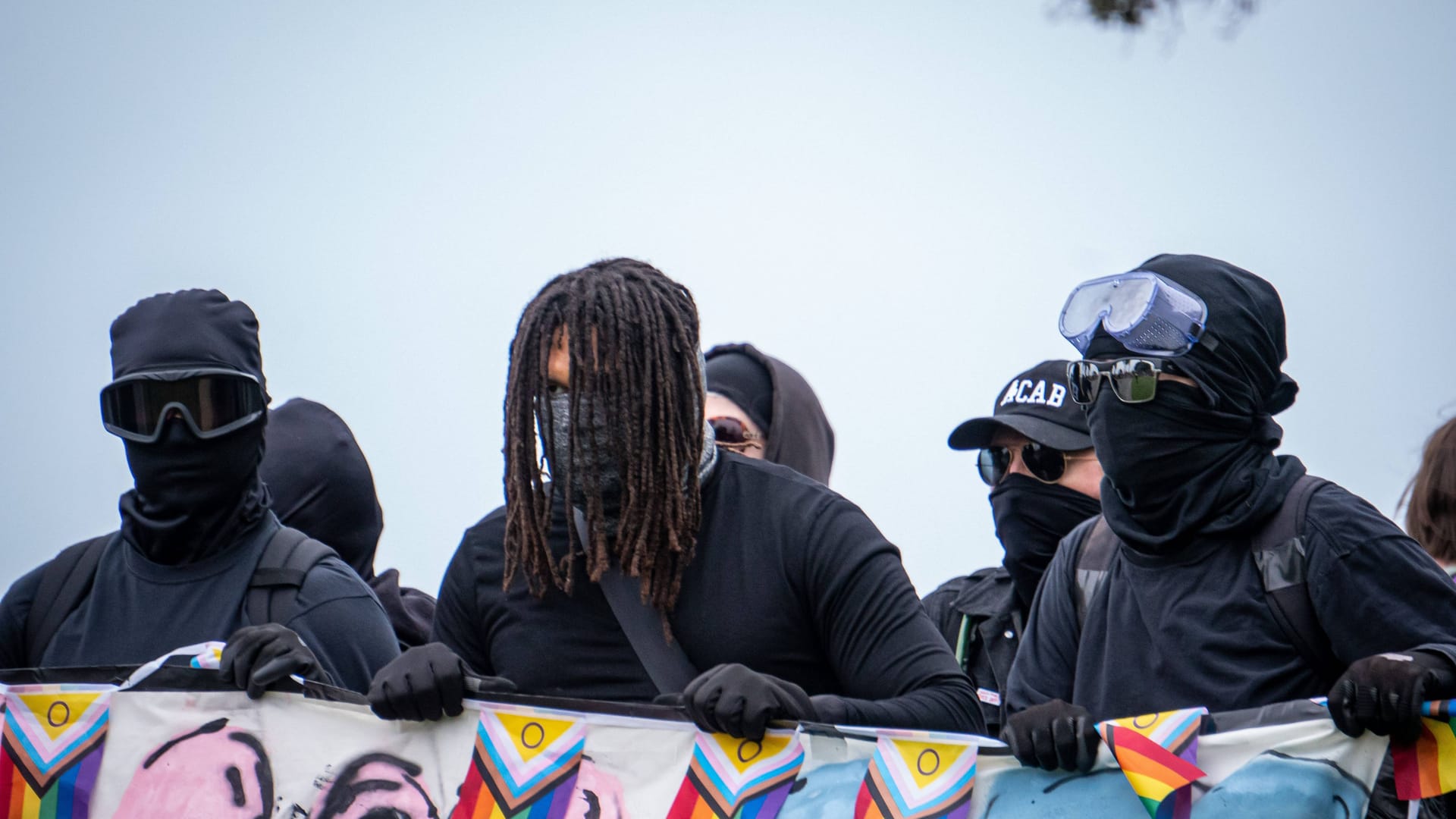 Antifaschistische Demonstranten in Kalifornien. Antifaschistische Demonstranten in Kalifornien.