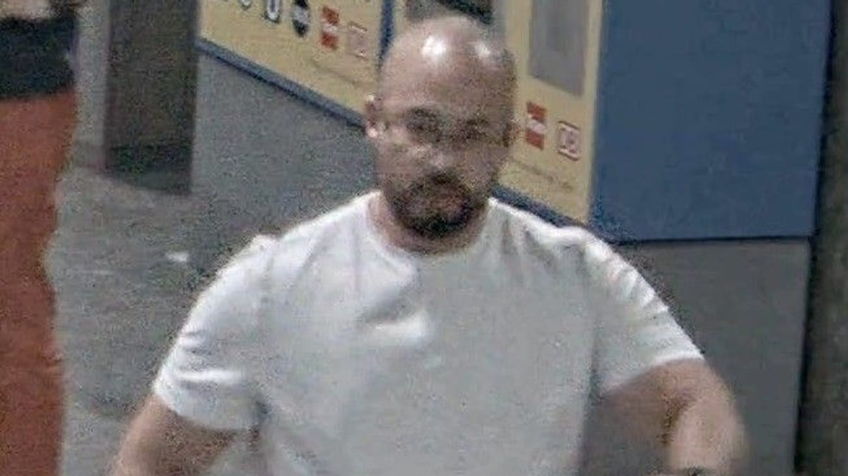 Münchenska policija išče moškega zaradi napadov z nožem na Stachusu