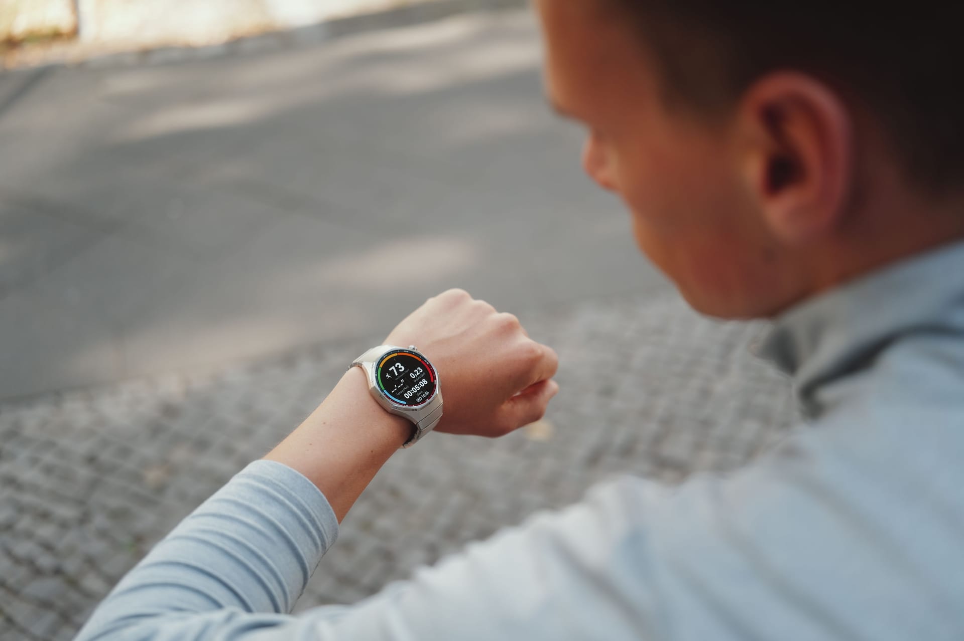 Ob Indoor oder Outdoor – die GT 6 Pro liefert zu fast jeder gängigen Sportart entsprechende Auswertungen und gibt neue Motivation. Ob Indoor oder Outdoor – die GT 6 Pro liefert zu fast jeder gängigen Sportart entsprechende Auswertungen und gibt neue Motivation.