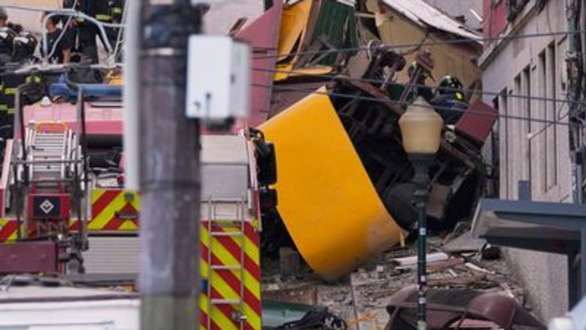 Lissabon: Standseilbahn entgleist – mehrere Tote