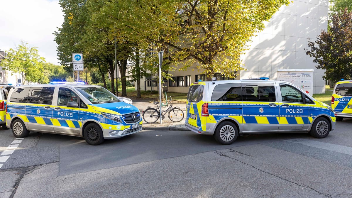 Essen: Schüler sticht Lehrerin im Nordviertel nieder