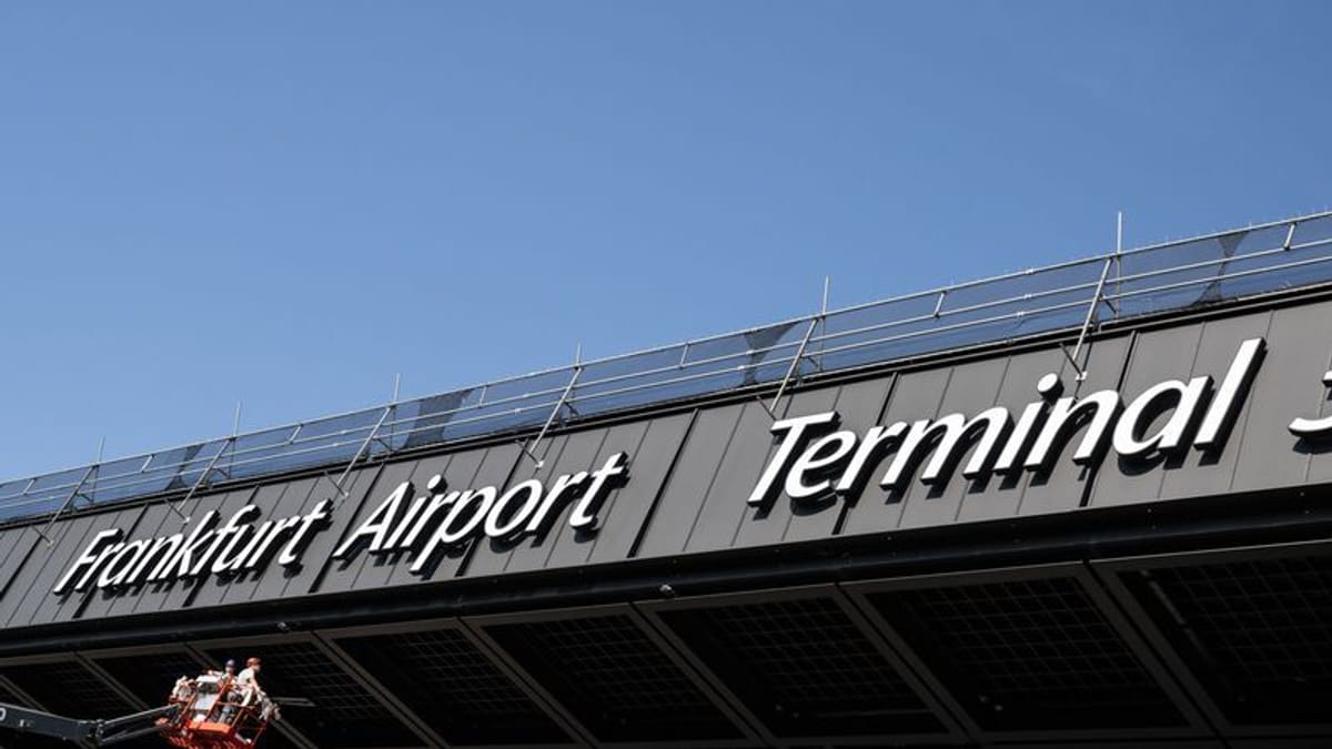 Frankfurt: Weltkriegsbombe am Flughafen entschärft – A5 wieder frei