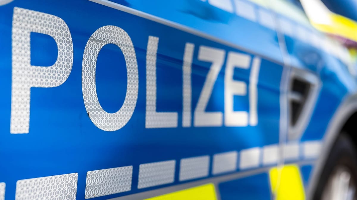 Na nemških avtocestah A1 in A2 prišlo do več prometnih nesreč s smrtnimi žrtvami in hudimi poškodbami