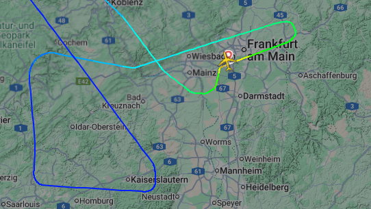 Flugverlauf von LH-432 (Screenshot): Die Piloten entschlossen sich letztlich dazu, nach Frankfurt zurückzukehren.