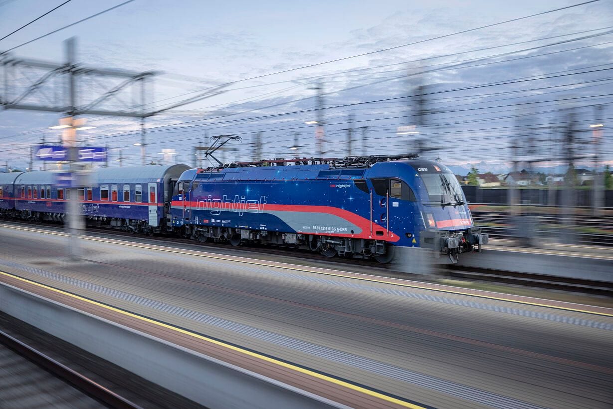 Ein Nachtzug der ÖBB (Archivbild): Der Verbindung zwischen Berlin und Paris wird eingestellt.