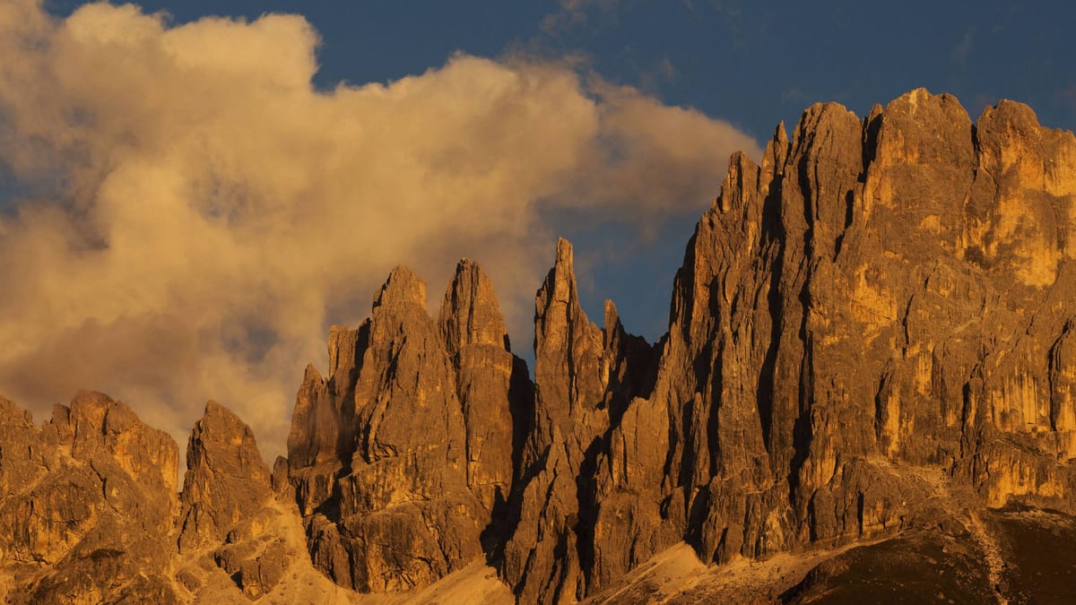 Dolomiten: Deutscher aus Berlin stürzt am Tschagerjoch 60 Meter in den Tod