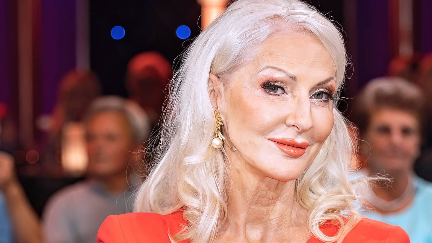 Désirée Nick: Die Kabarettistin hat einen Sohn. Désirée Nick: Die Kabarettistin hat einen Sohn.