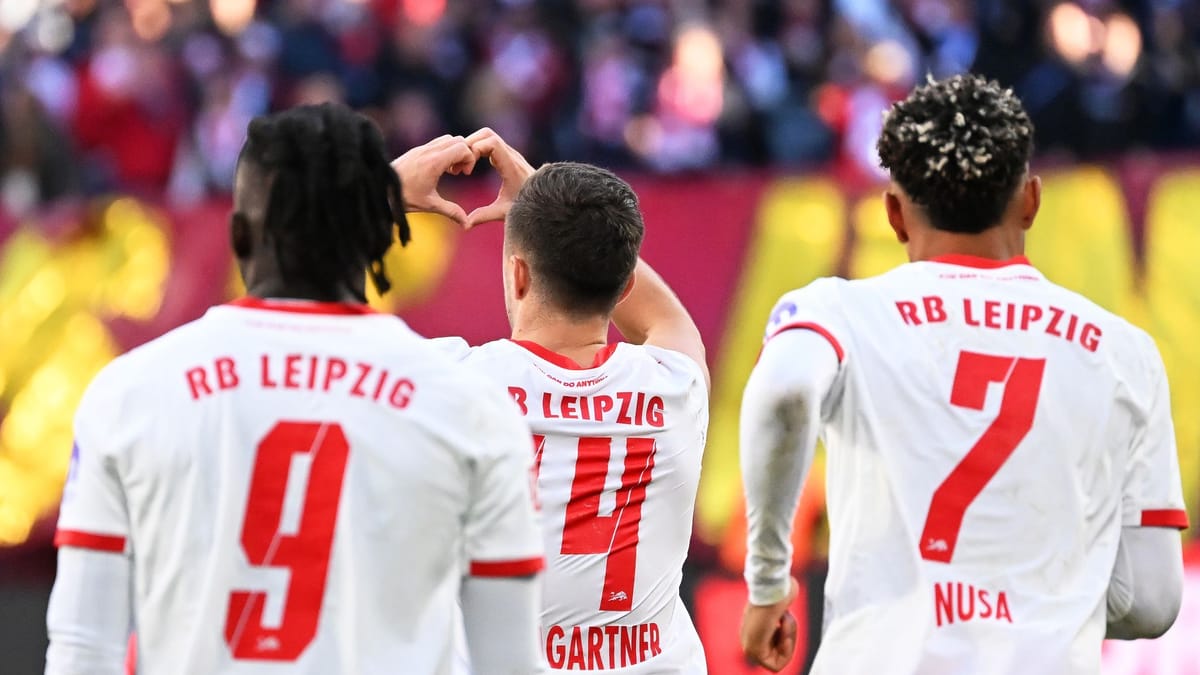 Hamburger SV unterliegt RB Leipzig mit 2:1