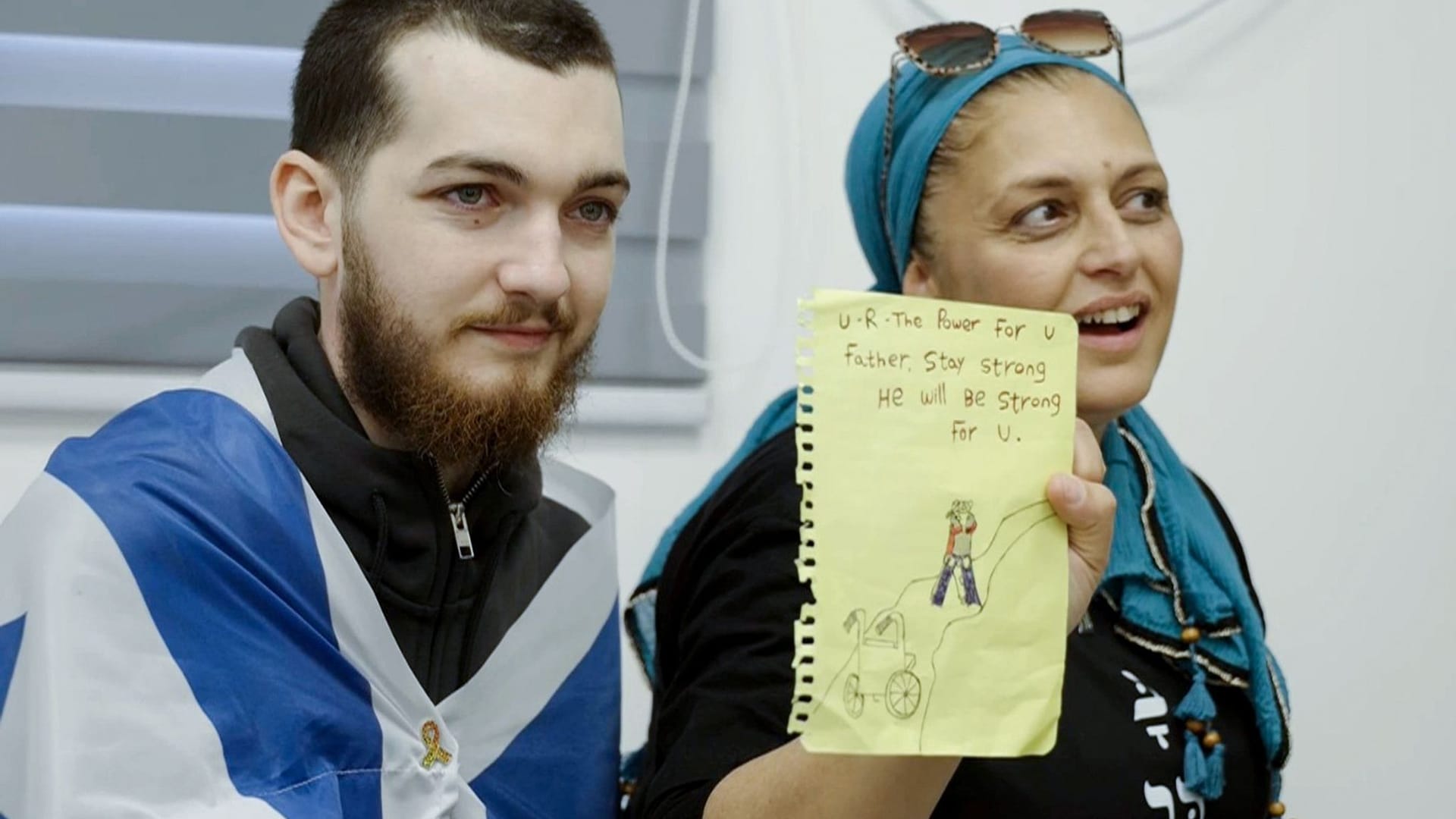 Vielen freigelassenen Geiseln, wie Bar Kupershtein, sind die harten Bedingungen der Gefangenschaft anzusehen. Vielen freigelassenen Geiseln, wie Bar Kupershtein, sind die harten Bedingungen der Gefangenschaft anzusehen.