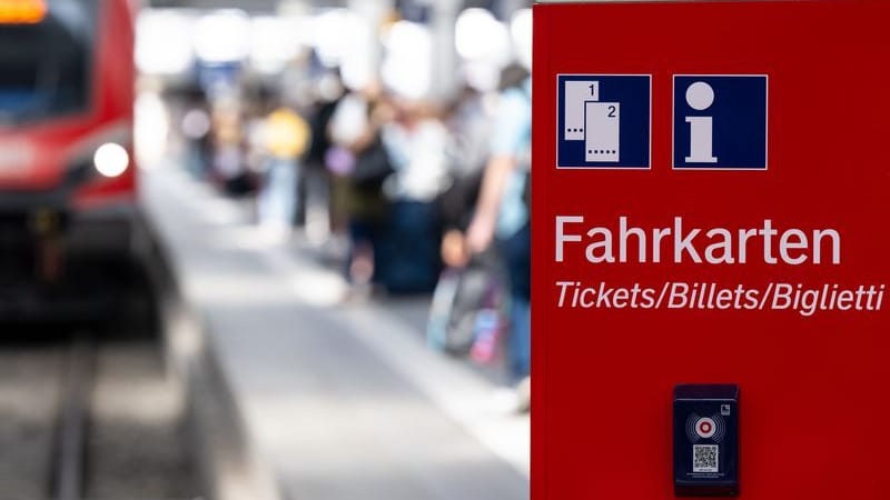 urn:newsml:dpa.com:20090101:251011-935-885891 urn:newsml:dpa.com:20090101:251011-935-885891