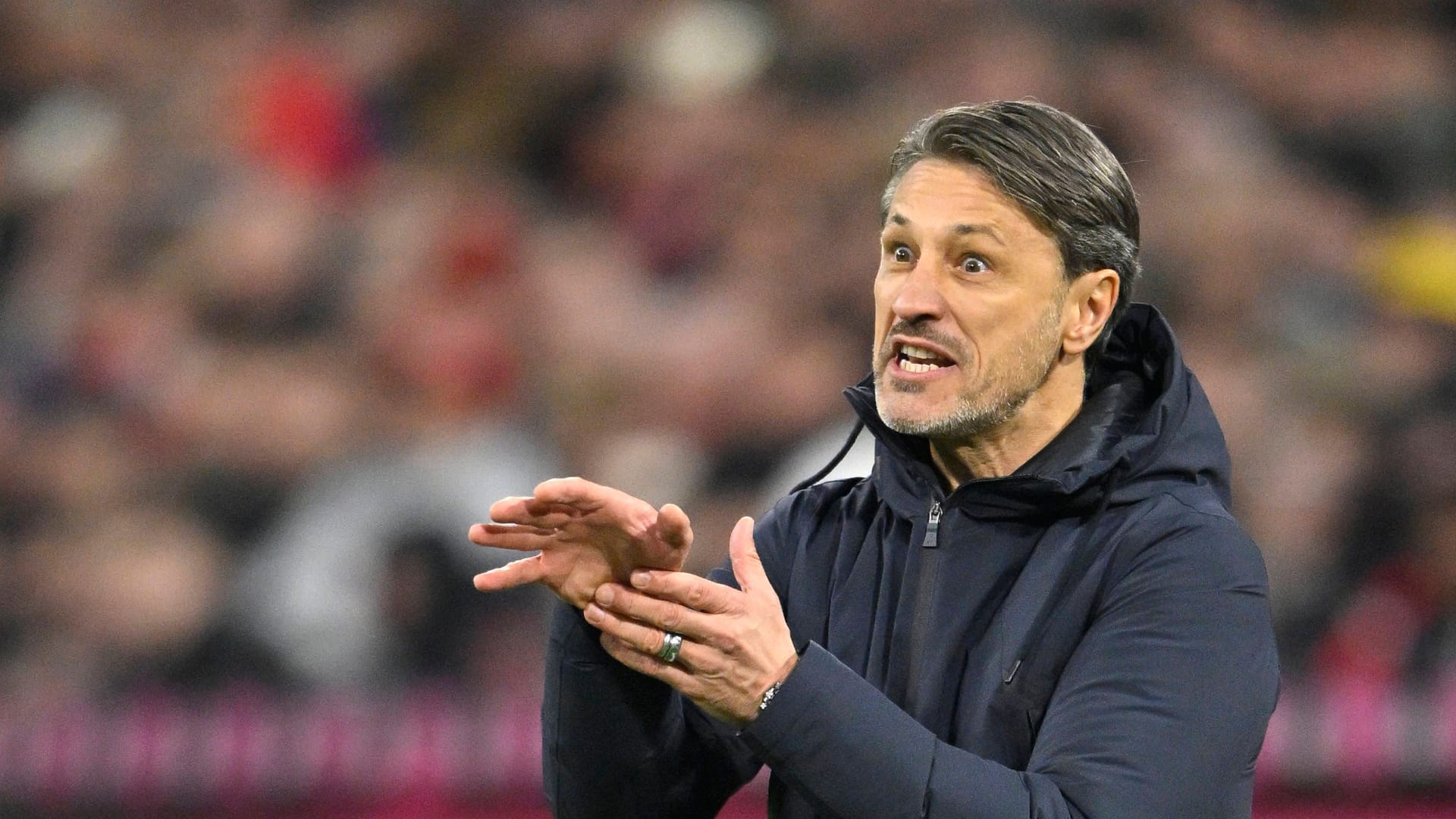 Niko Kovač: Der BVB-Trainer musste sich mit seinem Team gegen den FC Bayern geschlagen geben. Niko Kovač: Der BVB-Trainer musste sich mit seinem Team gegen den FC Bayern geschlagen geben.