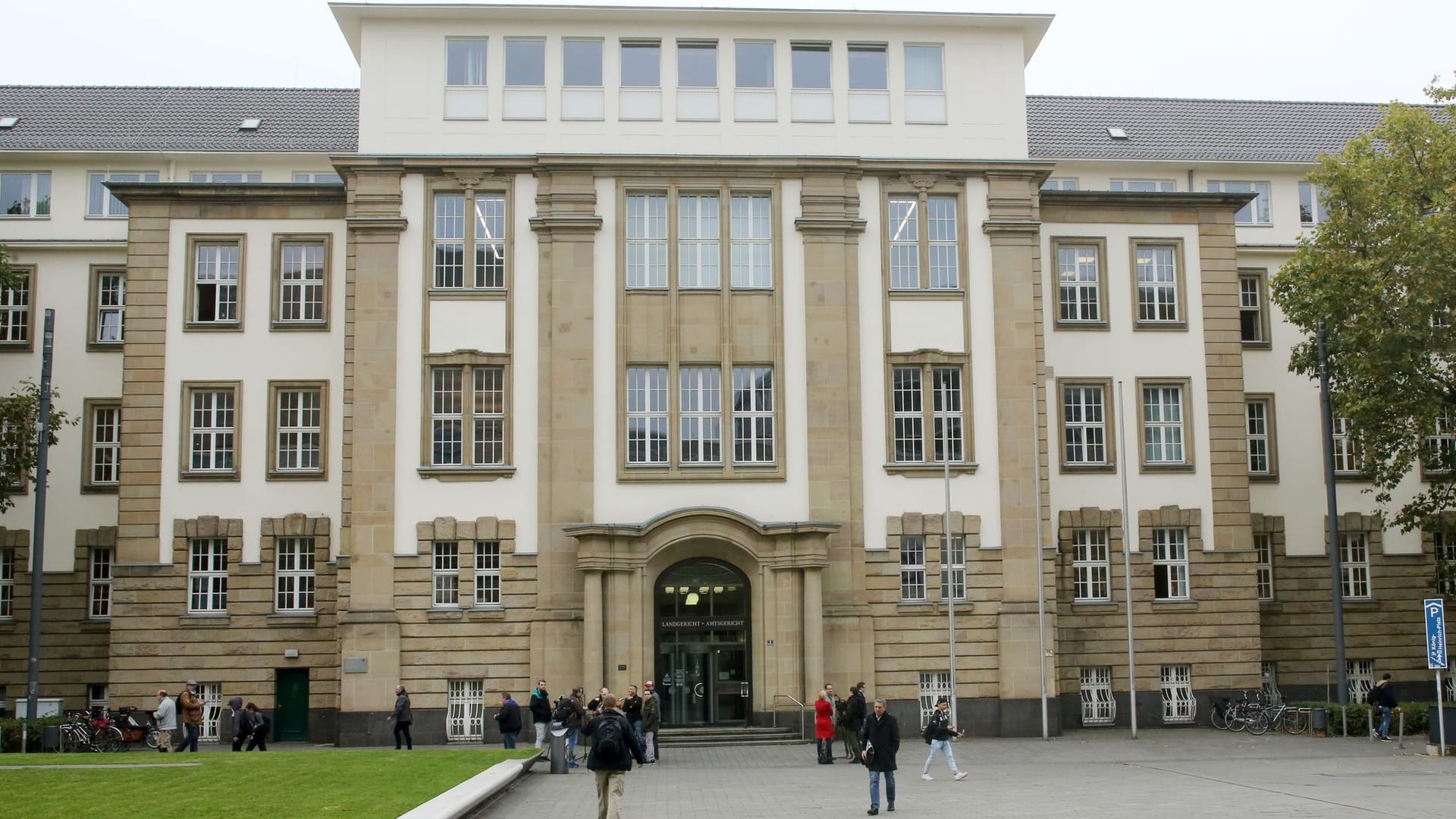 Amts- und Landgericht Duisburg Amts- und Landgericht Duisburg