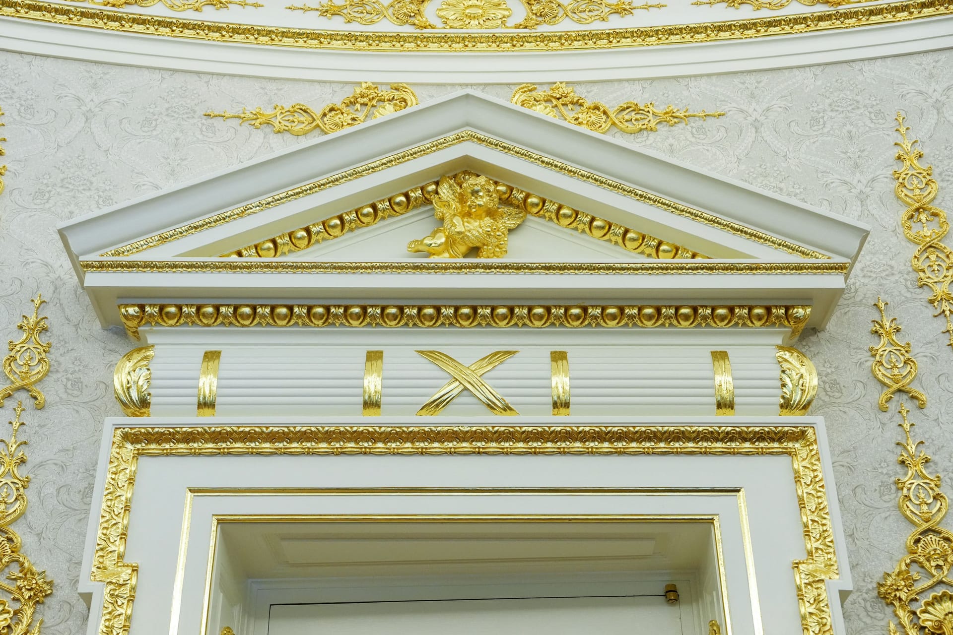 Zurück in die Antike: Goldene Ornamente in Trumps Arbeitszimmer. Zurück in die Antike: Goldene Ornamente in Trumps Arbeitszimmer.