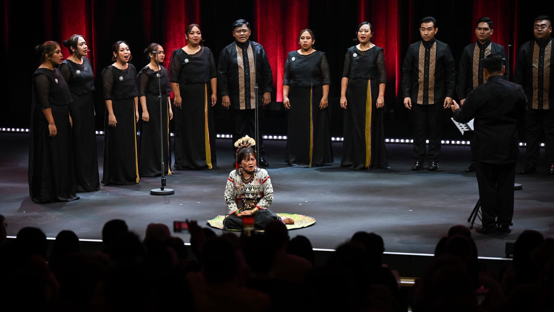 Die Eröffnungsveranstaltung der Buchmesse: Tausende Besucher werden bis Sonntag erwartet. Die Eröffnungsveranstaltung der Buchmesse: Tausende Besucher werden bis Sonntag erwartet.