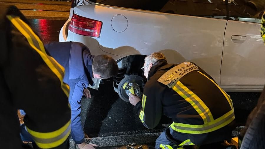 Der Einsatz der Feuerwehr dauerte rund 70 Minuten. Der Einsatz der Feuerwehr dauerte rund 70 Minuten.