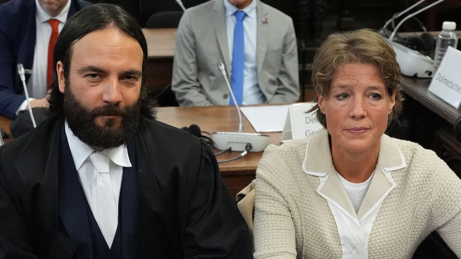 Christina Block (r.) neben ihrem Verteidiger Ingo Bott: Die Unternehmerin muss sich wegen der mutmaßlichen Entführung ihrer Kinder verantworten. Christina Block (r.) neben ihrem Verteidiger Ingo Bott: Die Unternehmerin muss sich wegen der mutmaßlichen Entführung ihrer Kinder verantworten.