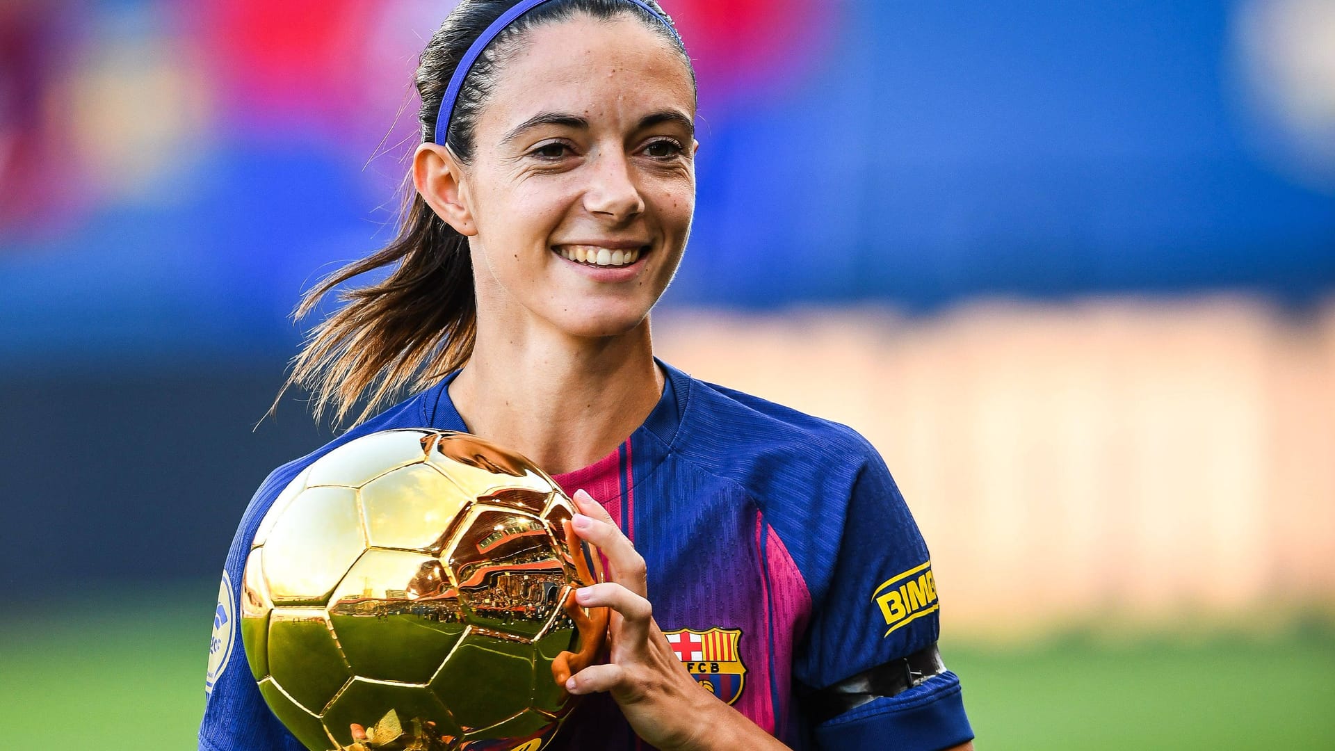 Aitana Bonmatí mit dem Ballon d'Or: Sie gewann die Auszeichnung schon dreimal in Folge.