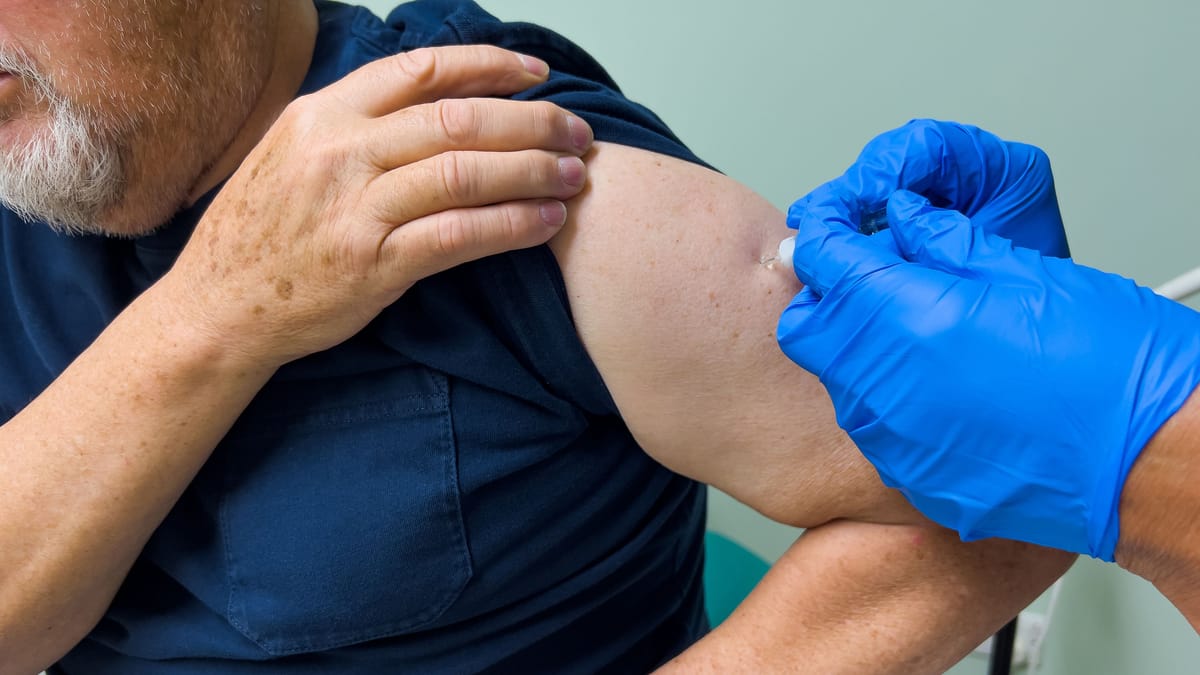 Grippe: Warum Ältere einen anderen Influenza-Impfstoff bekommen