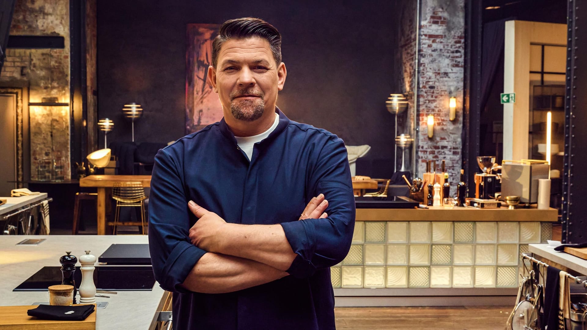 Tim Mälzer in seiner neuen Show "Mälzers Meisterklasse": Dem Sieger winkt ein Duell mit dem Hamburger TV-Koch. Tim Mälzer in seiner neuen Show "Mälzers Meisterklasse": Dem Sieger winkt ein Duell mit dem Hamburger TV-Koch.