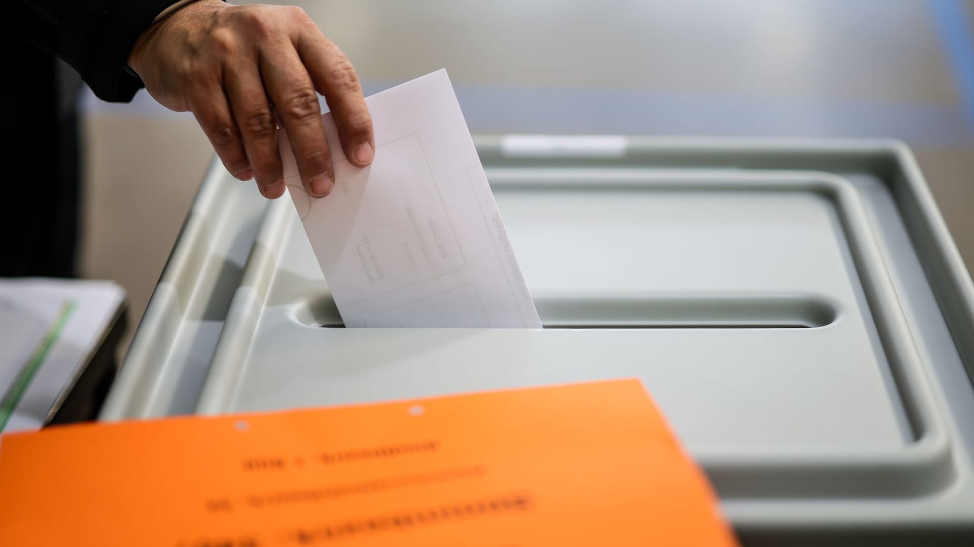 Ermittlungen nach Kommunalwahl in Duisburg Ermittlungen nach Kommunalwahl in Duisburg