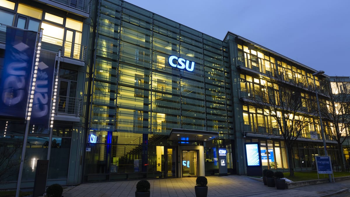 Požig pred sedežem CSU v Münchnu: preiskava državne varnosti