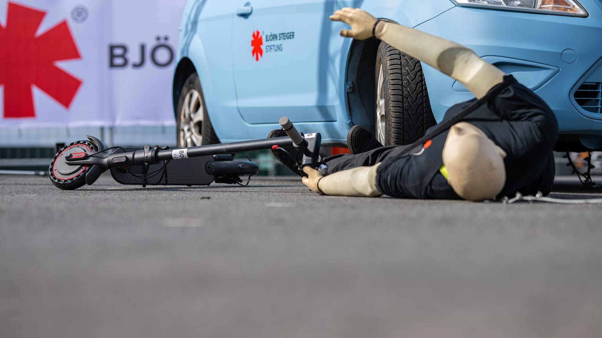 Forscher stellen Studie zu Unfällen mit E-Scootern vor Forscher stellen Studie zu Unfällen mit E-Scootern vor