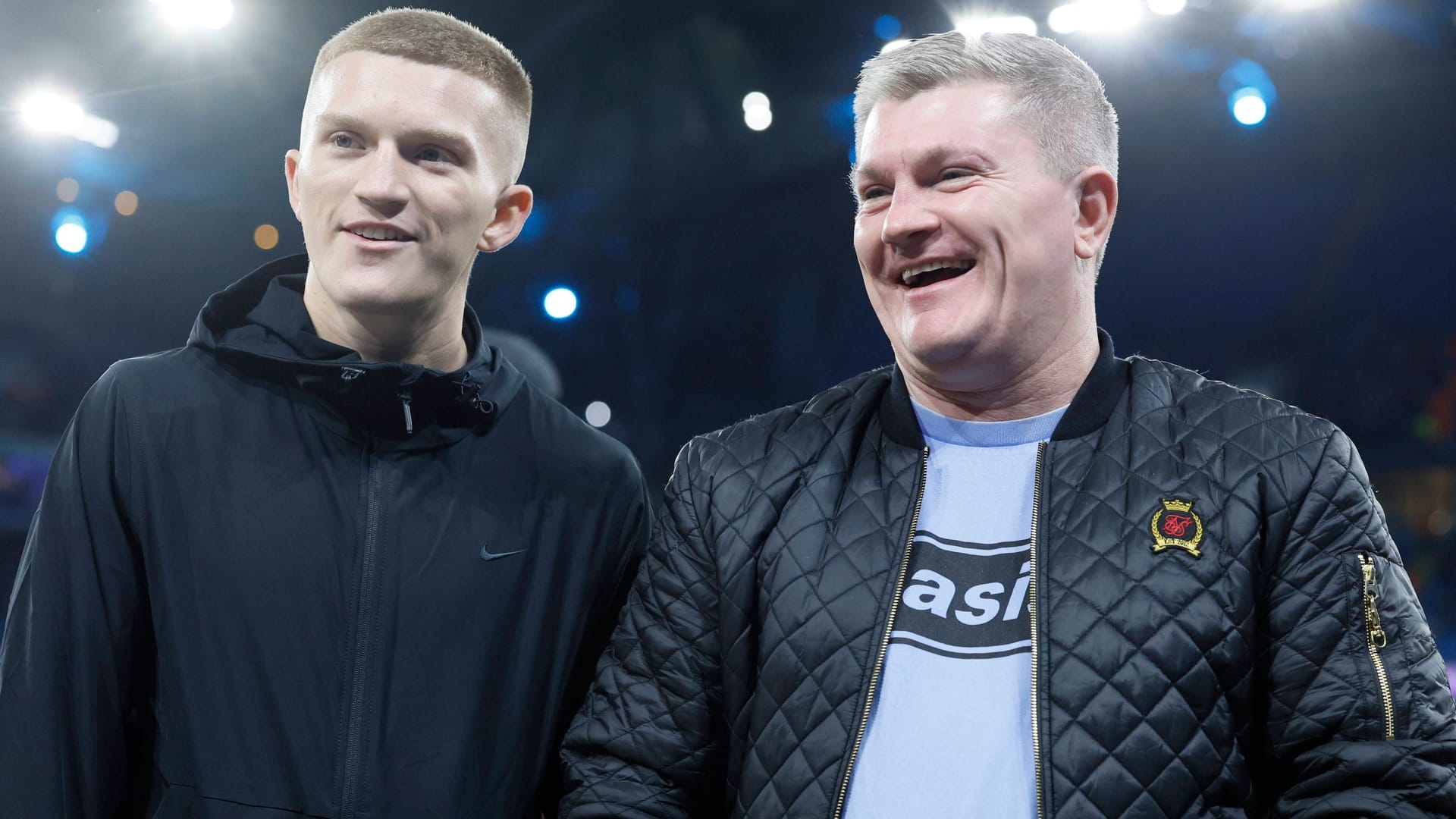 Campbell Hatton (l.) neben seinem Vater Ricky: Der junge Mann muss das Leben nun ohne seinen Papa bestreiten.