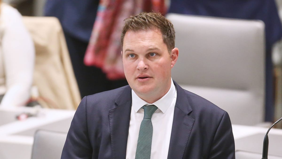 Philipp Raulfs (SPD) zmagal na volitvah za deželnega glavarja v Gifhornu že v prvem krogu