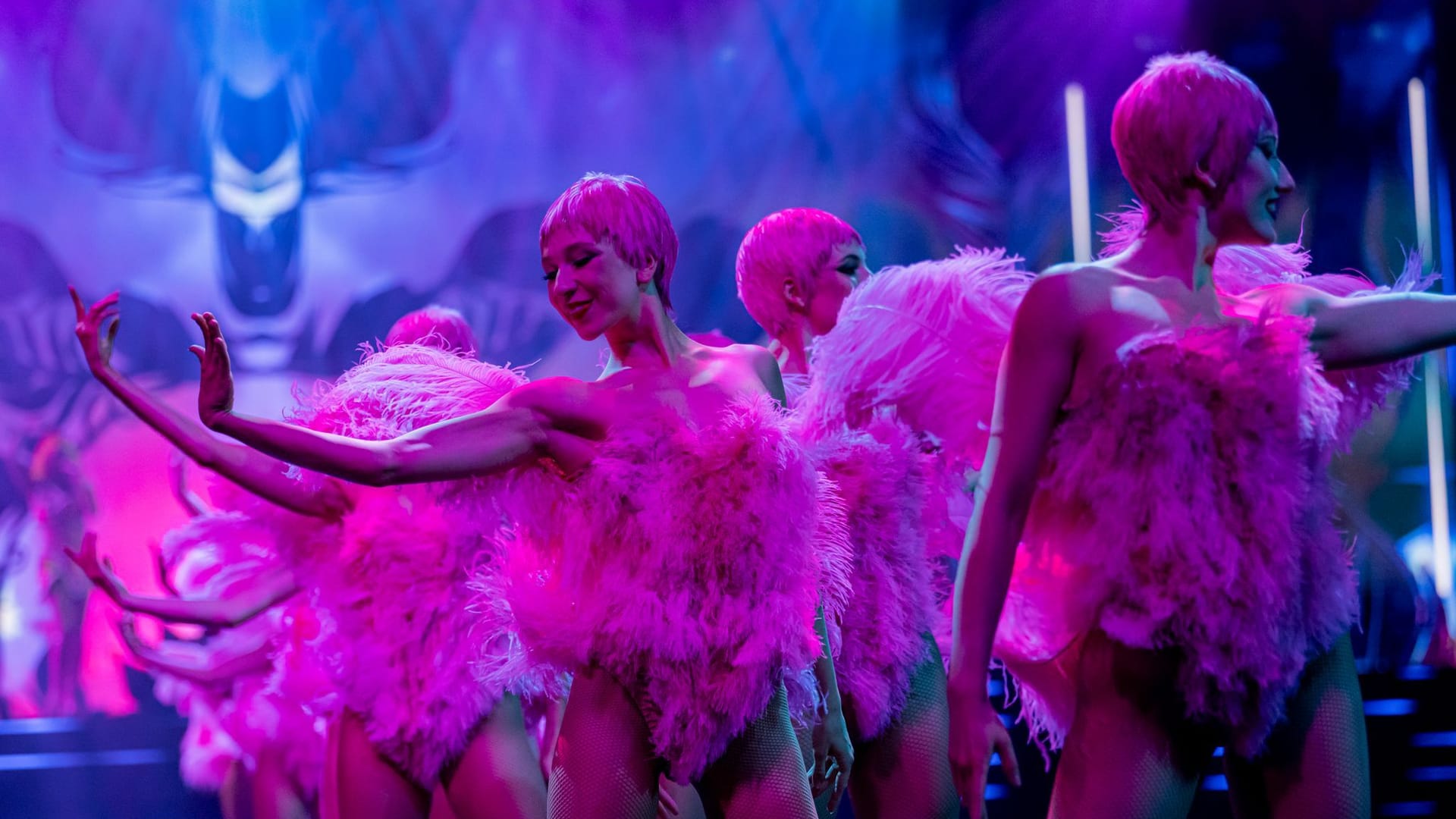 Grand Show BLINDED by DELIGHT im Friedrichstadt-Palast Grand Show BLINDED by DELIGHT im Friedrichstadt-Palast