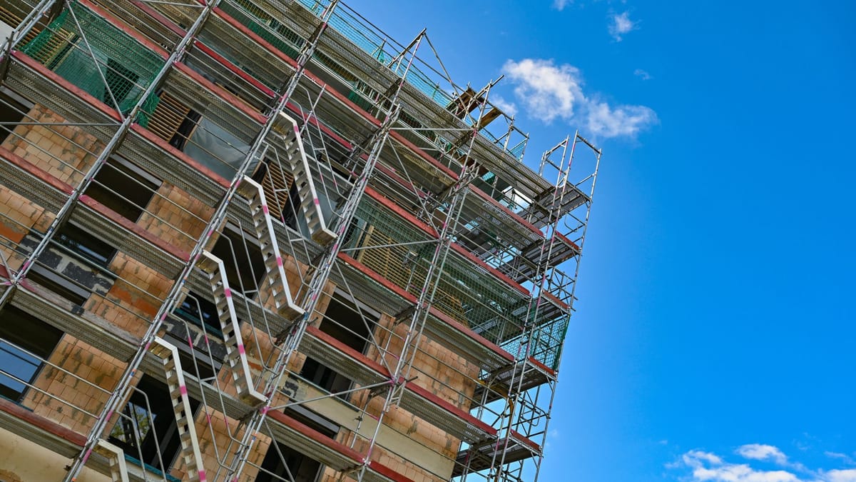 IW-Prognose: Wohnungsbau schrumpft 2025 und 2026 deutlich