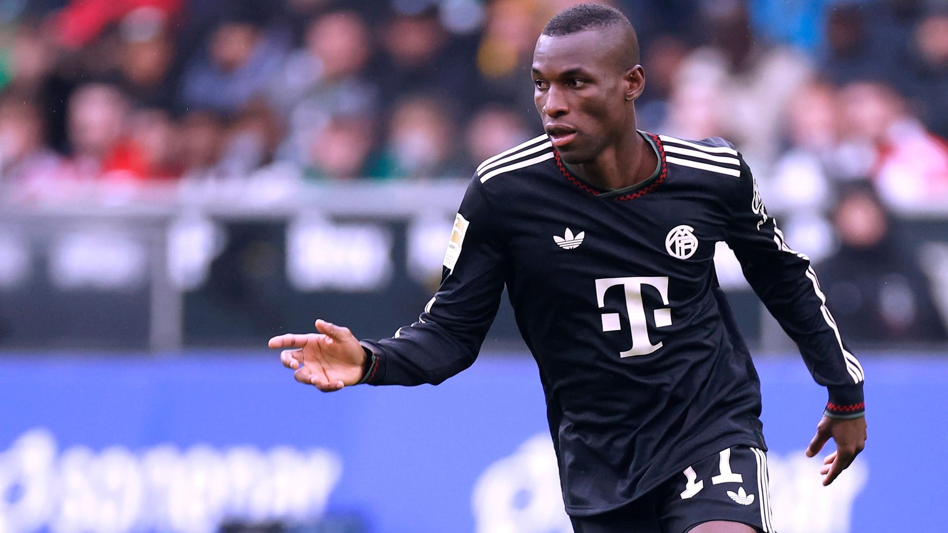 Nicolas Jackson ist beim FC Bayern meist als Joker im Einsatz. Nicolas Jackson ist beim FC Bayern meist als Joker im Einsatz.