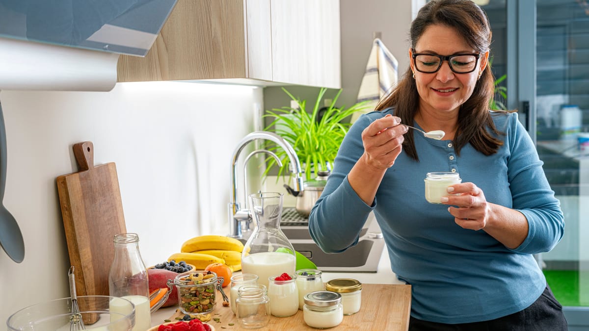 Neue Studie: Osteoporose vorbeugen – Stärkt Joghurt wirklich die Knochen?