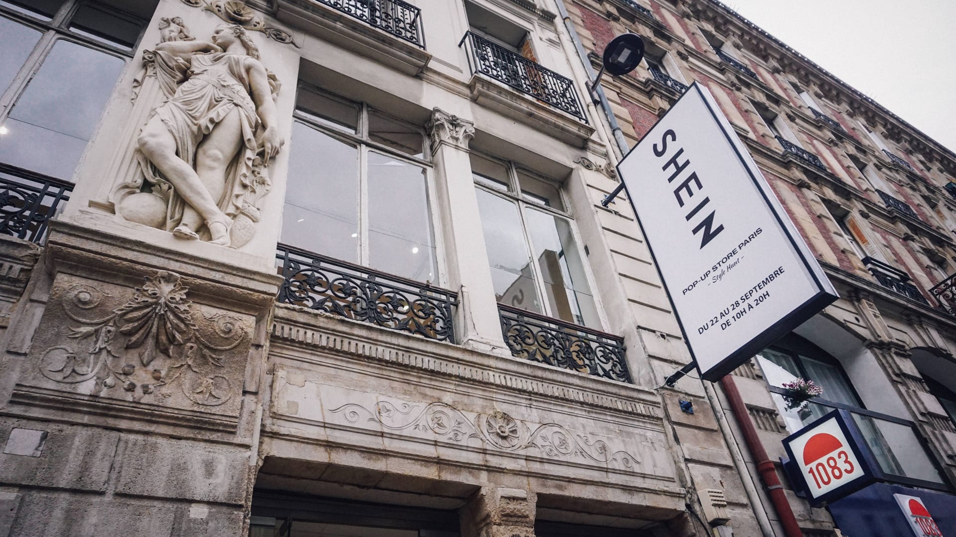 Der Anfang ist gemacht: Ein Pop-up-Store von Shein in der Galerie Joseph in Paris. Der Anfang ist gemacht: Ein Pop-up-Store von Shein in der Galerie Joseph in Paris.