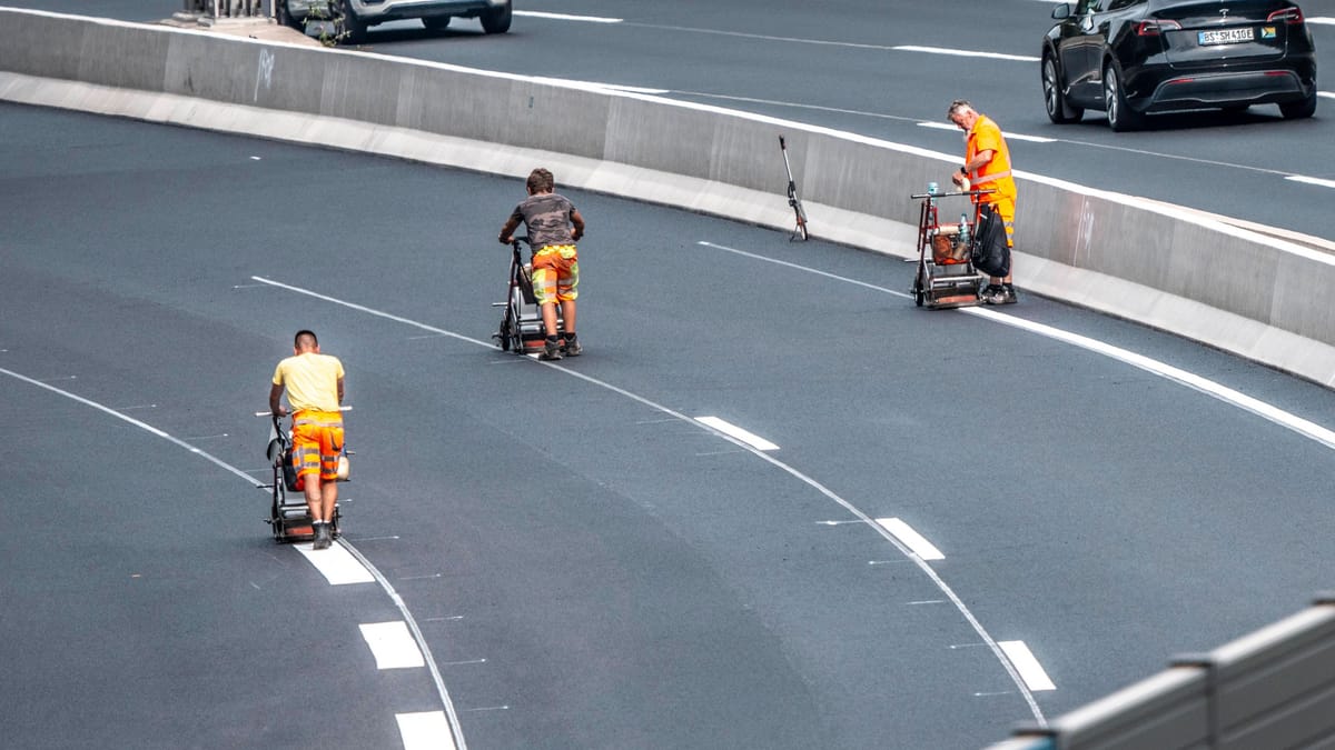 Diese Linien verraten die Fahrtrichtung